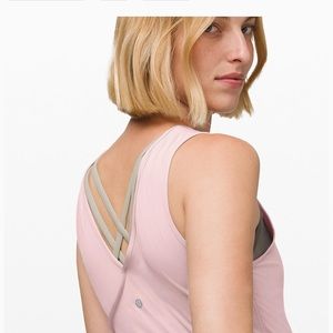 Lululemon Twist me up crop tank